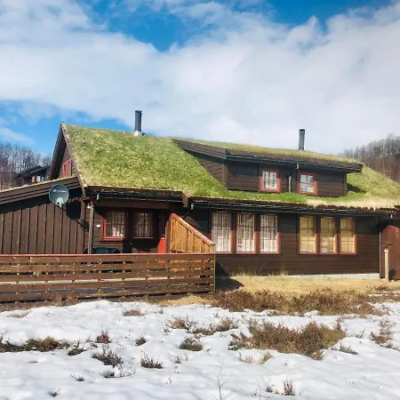 Four-Bedroom Cottage In Sirdal